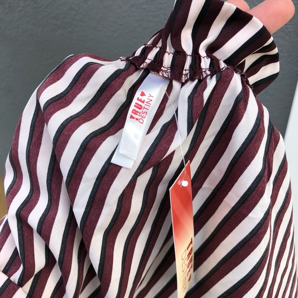 True Destiny Top - Picture 5 of 5